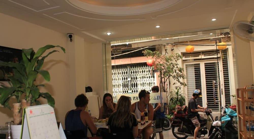 Ailen Garden Hotel Ho Chi Minh-stad Buitenkant foto